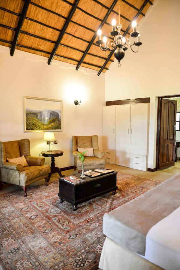 Ursula'S Homestead Victoria Falls Exteriör bild